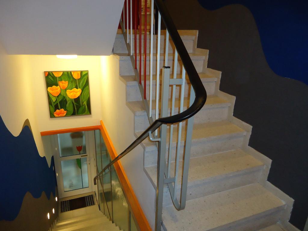 Air Boardinghouse Tulip Stockum, Zu Fuss - 3 Minuten Zur Messe Düsseldorf Exterior foto
